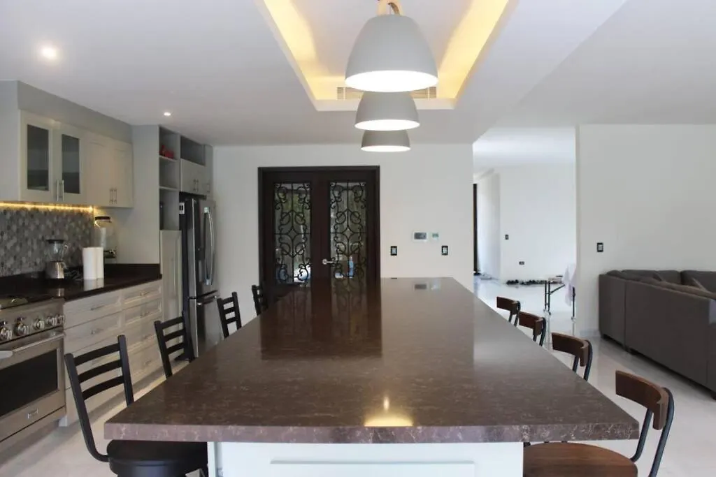 Casa Ohana Playa del Carmen Villa